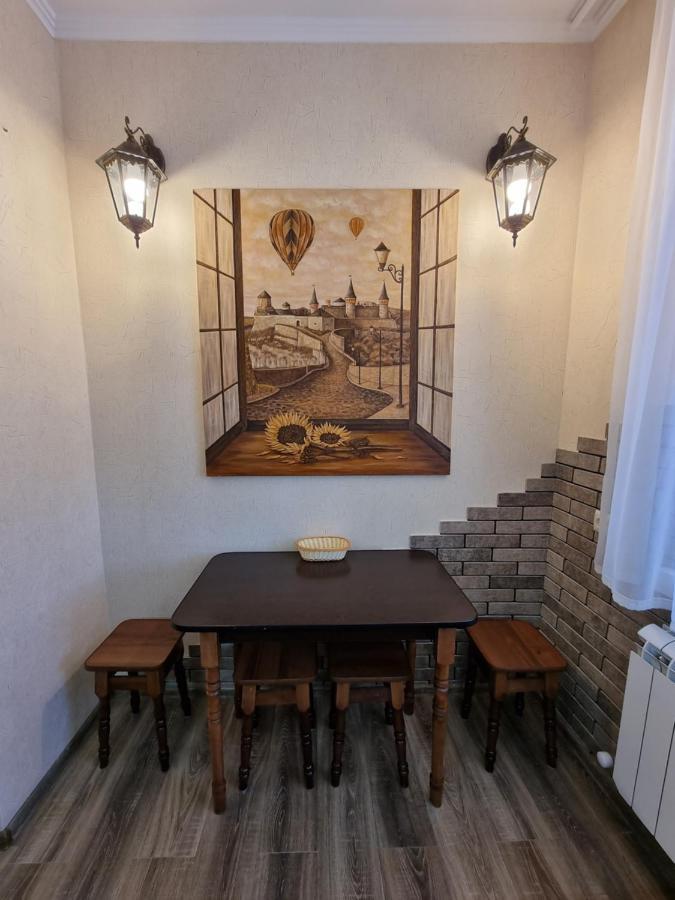 Petropavlivska Apartment Тиха Вуличка В Центрі Старого Міста Kamjanyi Potoki Kültér fotó
