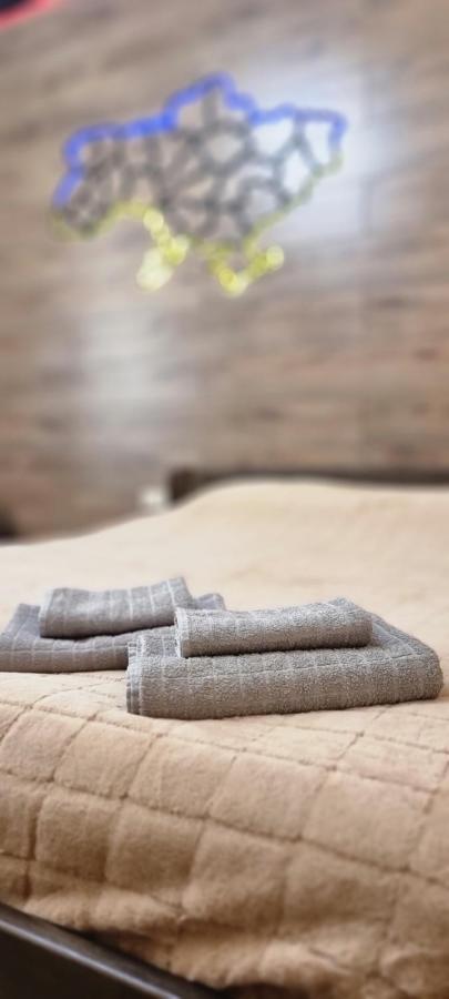 Petropavlivska Apartment Тиха Вуличка В Центрі Старого Міста Kamjanyi Potoki Kültér fotó