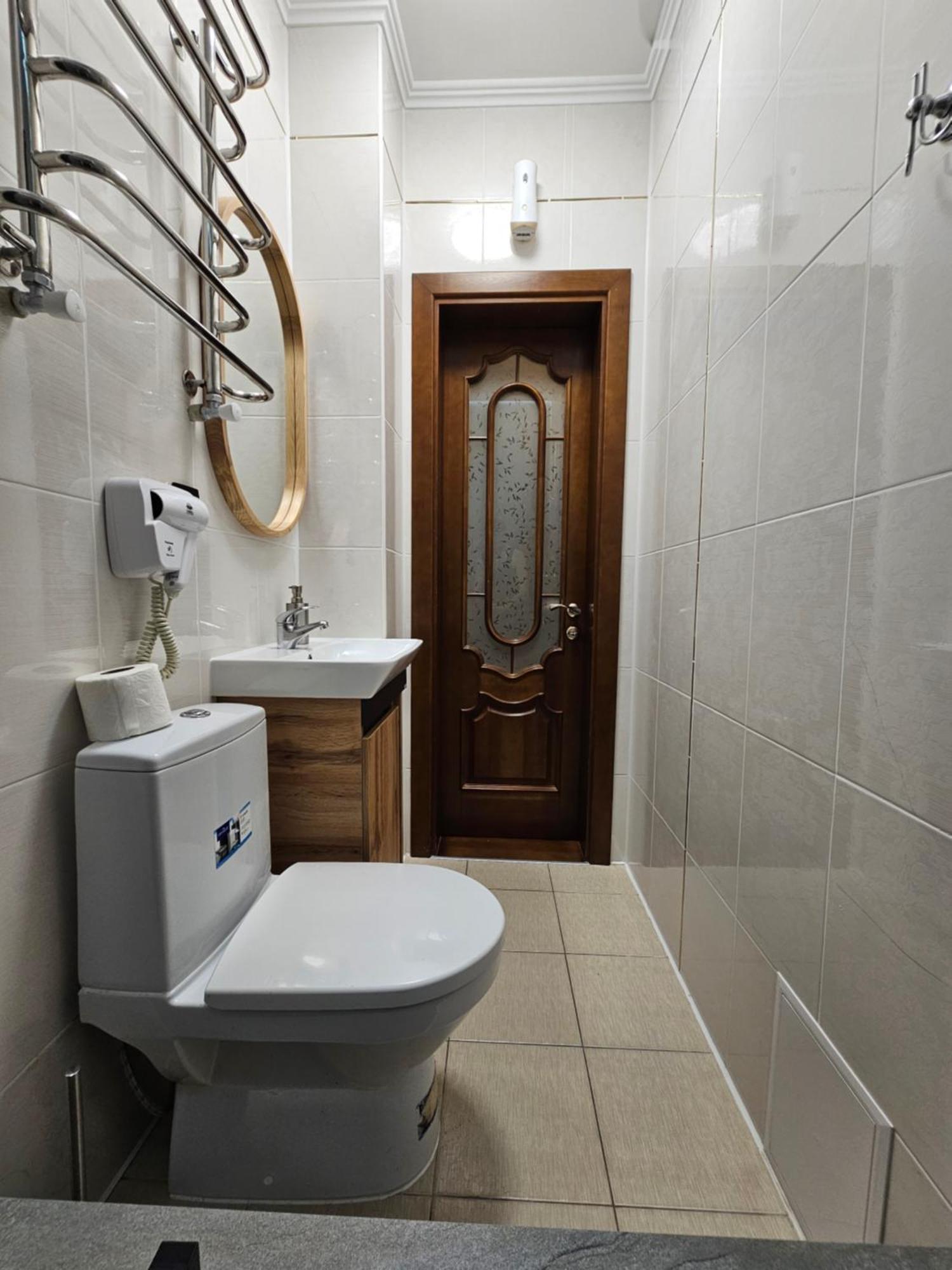 Petropavlivska Apartment Тиха Вуличка В Центрі Старого Міста Kamjanyi Potoki Kültér fotó