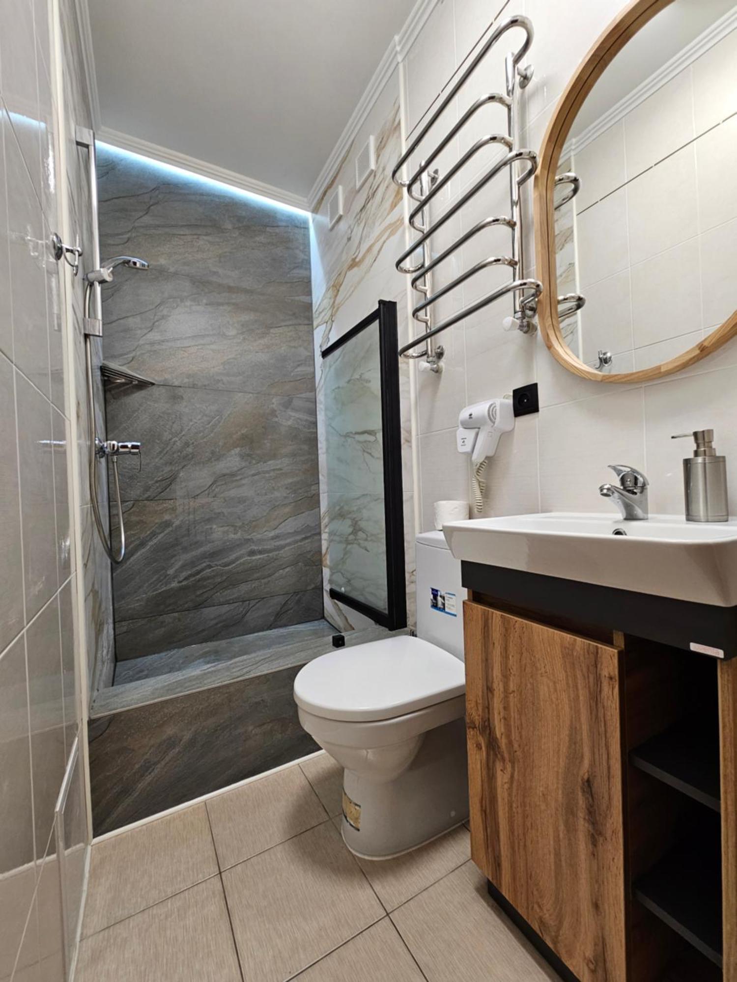 Petropavlivska Apartment Тиха Вуличка В Центрі Старого Міста Kamjanyi Potoki Kültér fotó