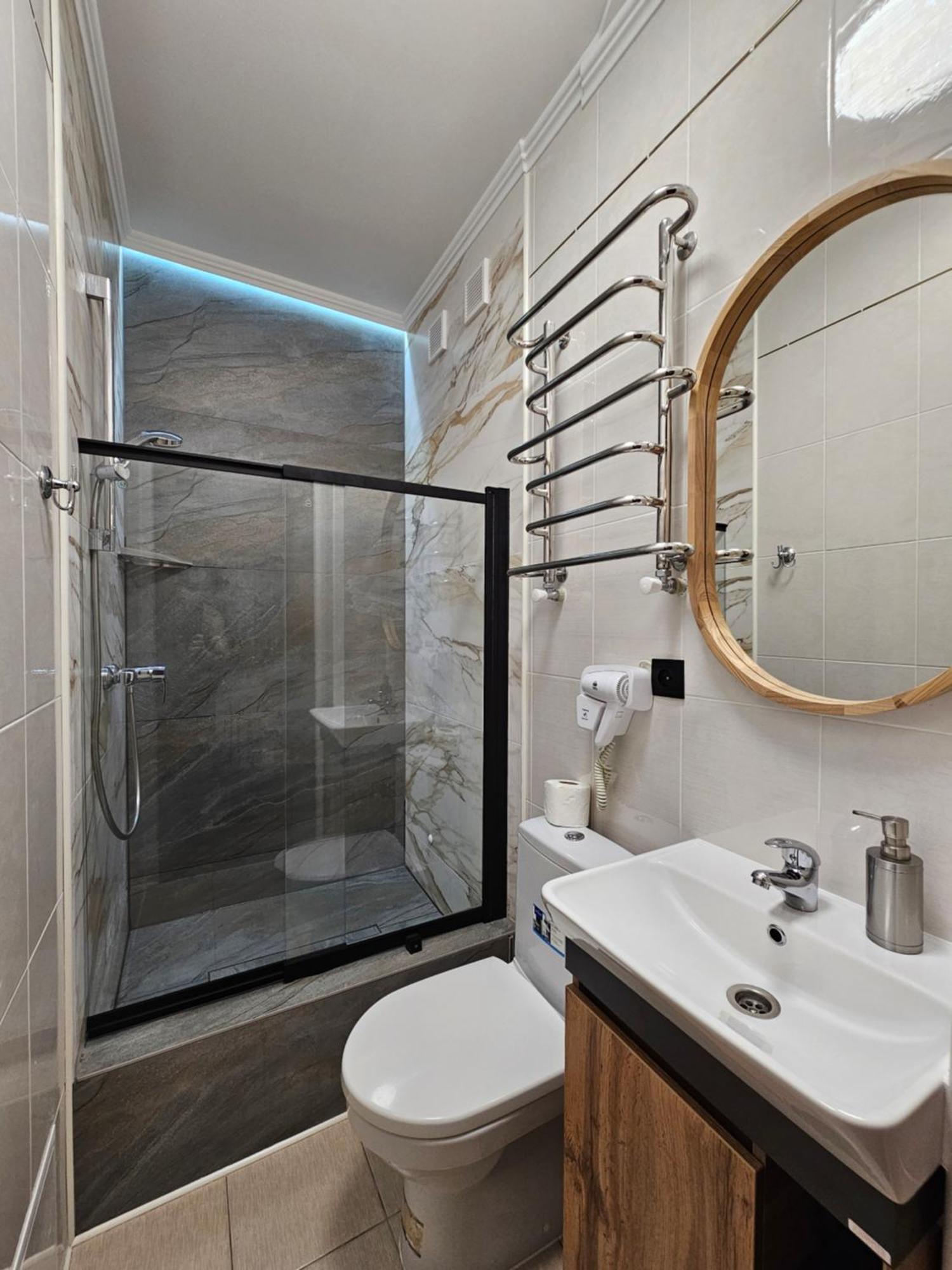 Petropavlivska Apartment Тиха Вуличка В Центрі Старого Міста Kamjanyi Potoki Kültér fotó